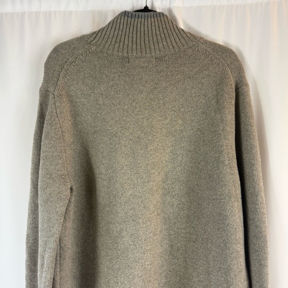 Banana Republic Men Gray Turtleneck Sweater Size: L - Picture 9 of 12